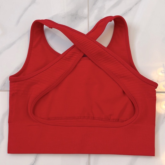 Alphalete Vault Bra In Cherry Red Compression Sports Bra Women’s Size S - Picture 4 of 10